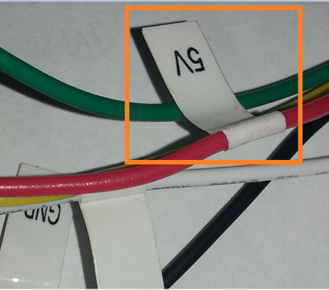 如图：电缆上的这种贴在线上的标签学名叫什么？