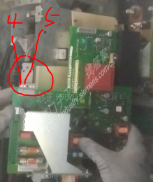 6SE7032-6EG60-Z变频器内部的电源电路板内的触点无动作